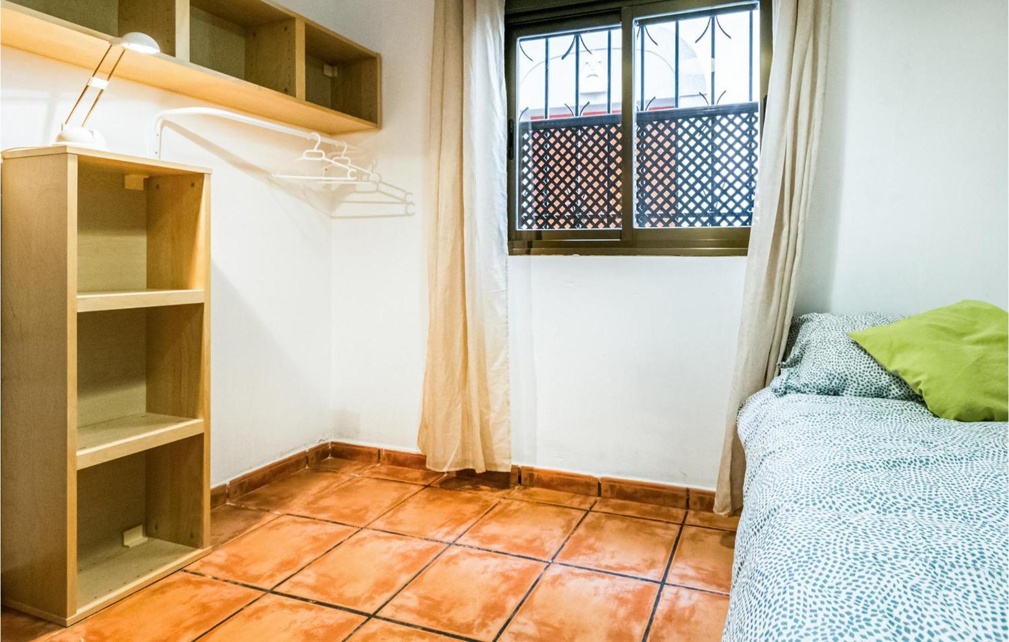 Lovely Apartment In Cordoba With Kitchen Экстерьер фото