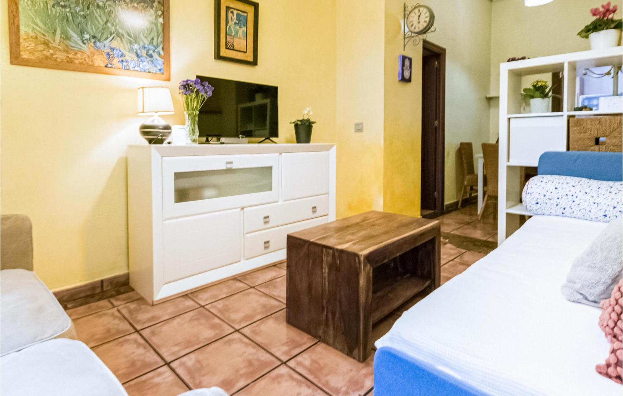 Lovely Apartment In Cordoba With Kitchen Экстерьер фото
