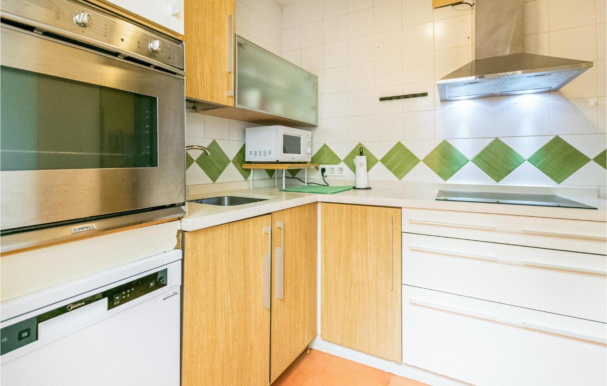 Lovely Apartment In Cordoba With Kitchen Экстерьер фото